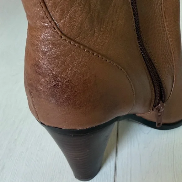 Sofft Brown Heeled Boots Size 8 - Picture 10 of 10